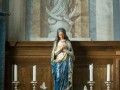 Et si nous pouvions nous joindre à une procession avec notre belle statue de la Vierge Marie ?
