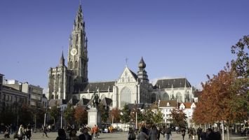 Boire une bière dans la cathédrale d'Anvers ?