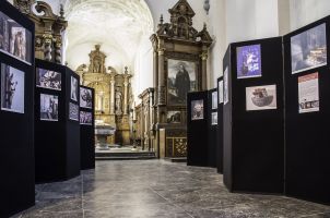 The exhibition "Unusual Churches" circulates from church to church